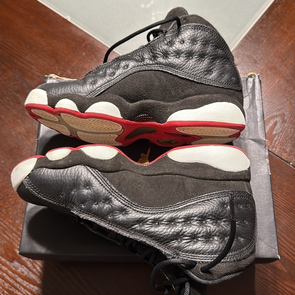 Jordan 13 Retro
Playoffs (GS) Size 3.5Y - Picture 5 of 6